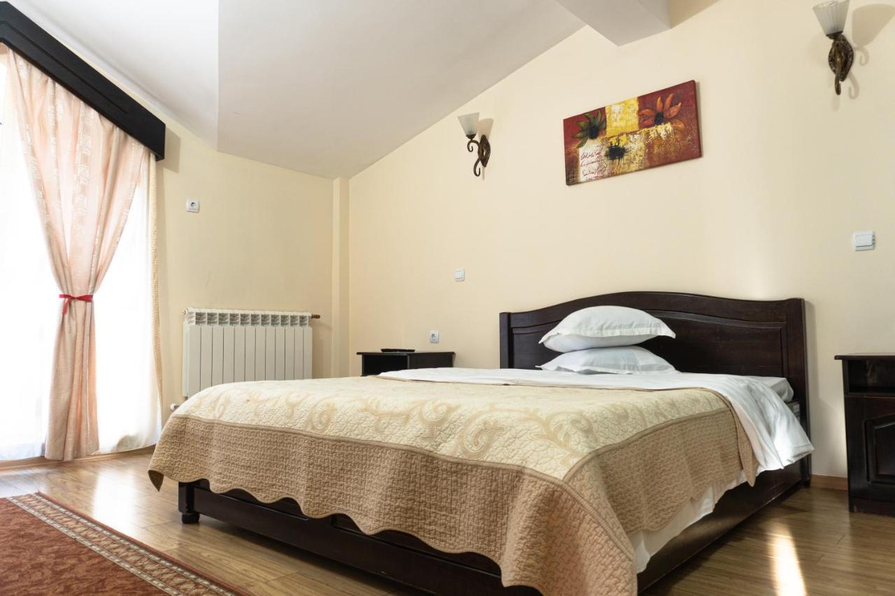 Pensiunea Splendid Dorohoi Exteriér fotografie